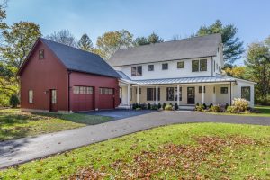 New Modern Farmhouse